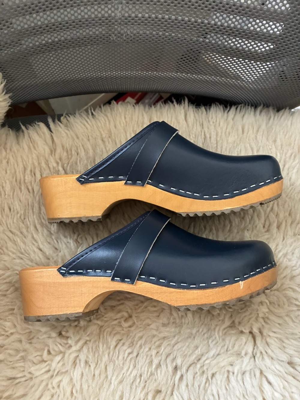 BJORK Clogs. Size 8 - Picture 2 of 6